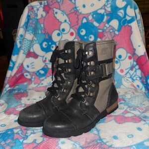 Sorel major Carly wet sand/black womens boots